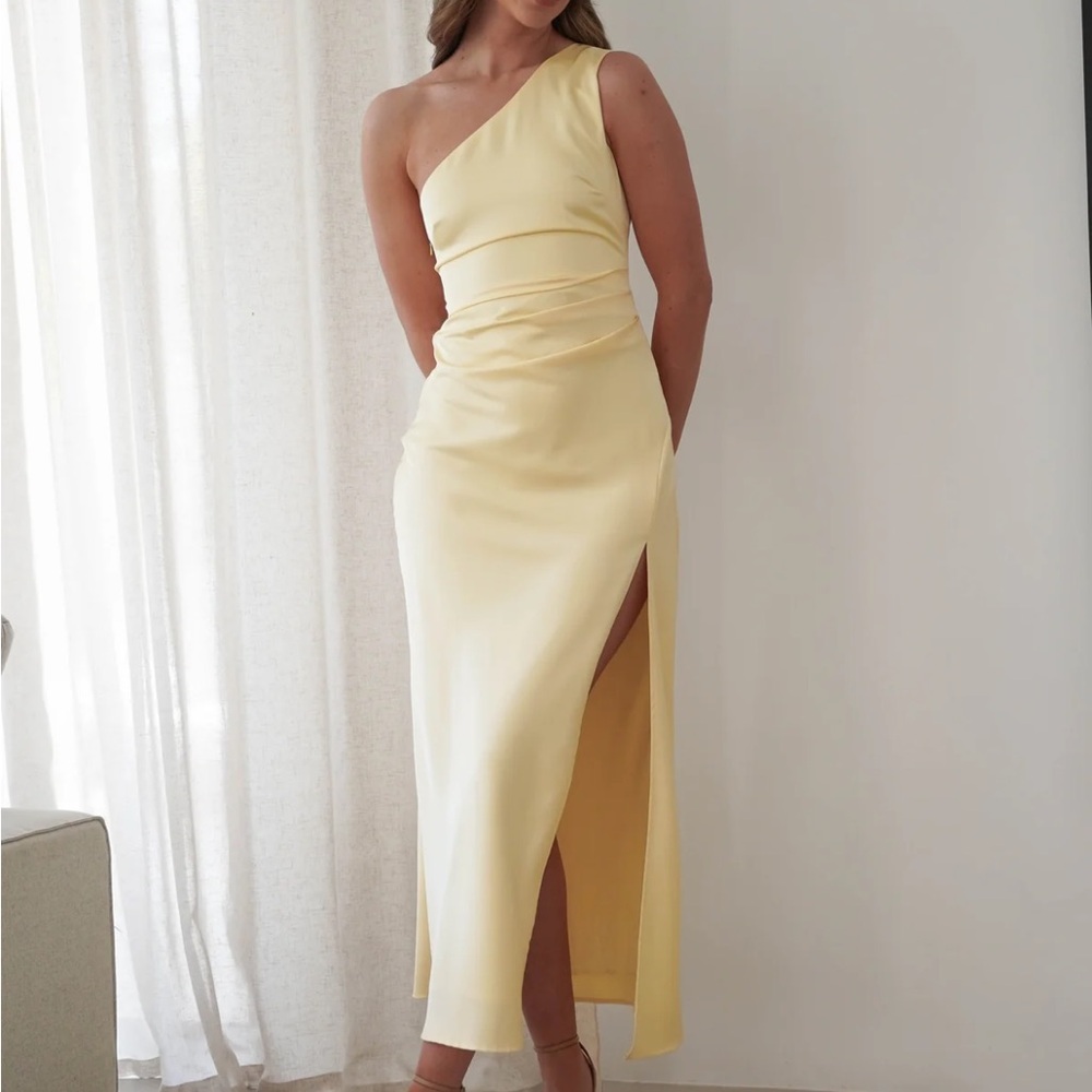 Elegant Yellow One-Shoulder Dress - NWT
